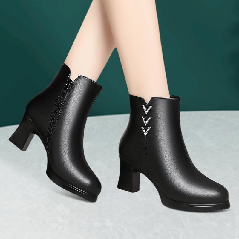 2024秋冬新款女士高跟皮靴
