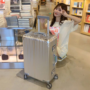 正品行李箱24寸铝框抗摔PC拉杆箱20寸登机箱旅行箱密码箱包行礼箱