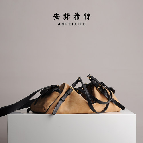 安菲希特  2026新品 方枕头包 单肩斜挎包 Volupto水染小牛皮