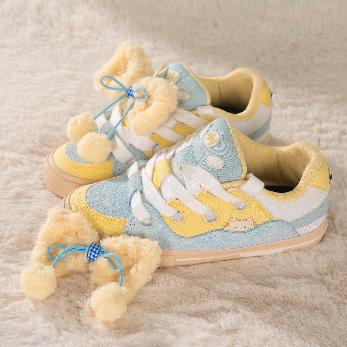 顽刻官方面包鞋遇见小咪蓝黄白配色BAKE复古男女国潮滑板鞋