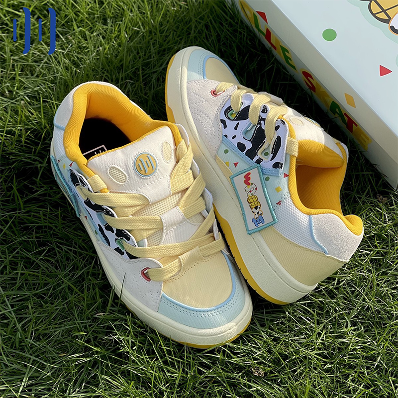 顽刻官方面包鞋奶牛小新配色复古低帮男女国潮滑板鞋