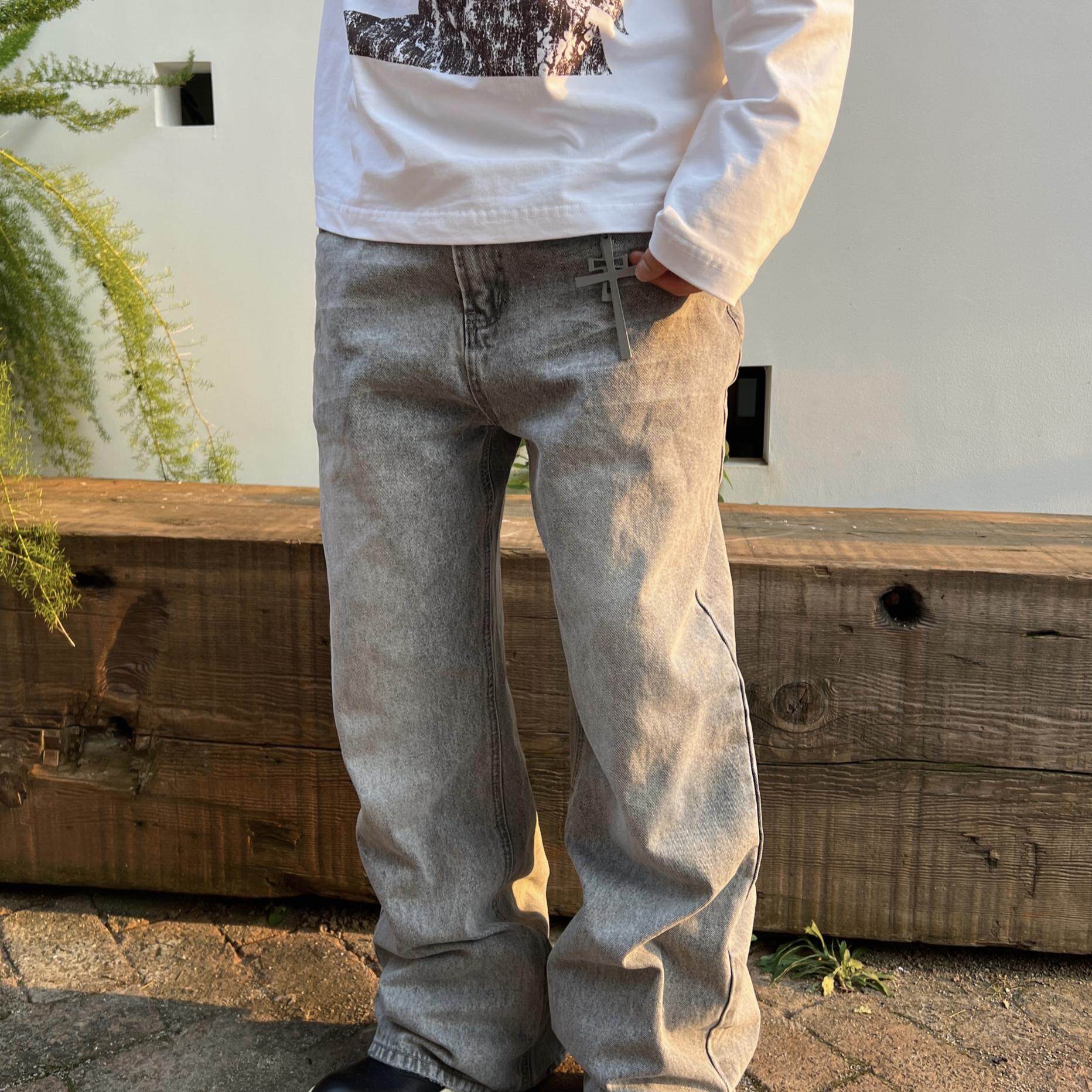 灰色定染做旧直筒牛仔裤ANYWAYY