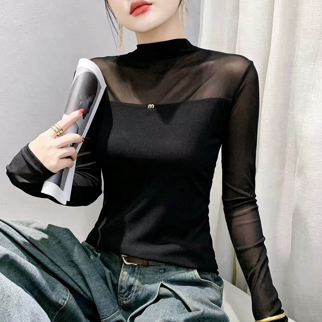 黑色网纱拼接半高领修身打底衫