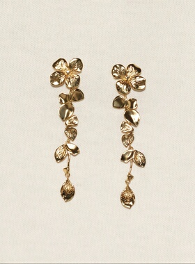 花序长款耳钉原创不对称花瓣耳坠2025新款气质轻奢耳环