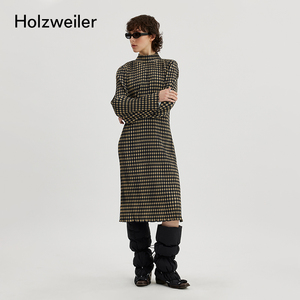 Holzweiler女士Galia格纹弹性细百褶直筒高领开衩过膝长袖连衣裙