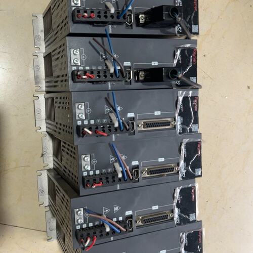 议价RS2E伺服驱动器RS2E-5R5LRS2E5R5LRS2E5R5L5R5LRS2ERS2E-0R4L
