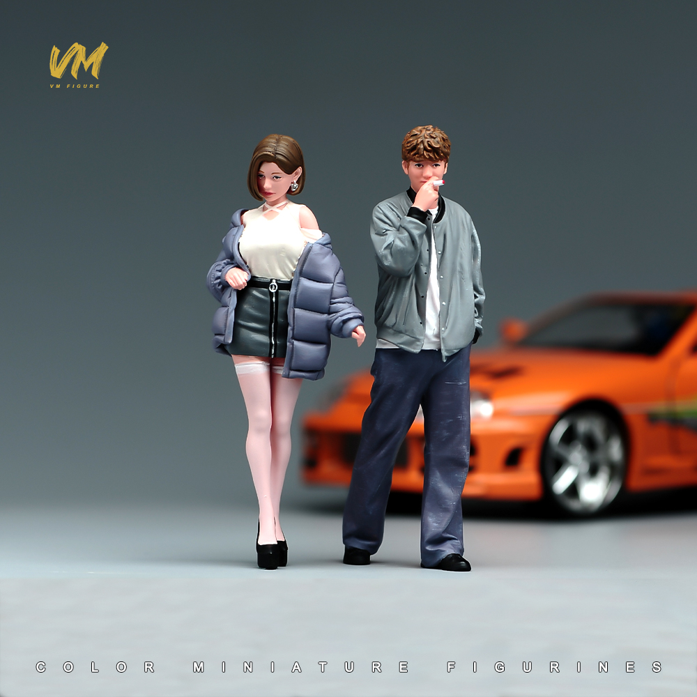 1/18/24 抽烟男和短发美女 精涂微缩场景模型搭配手工涂装小人偶