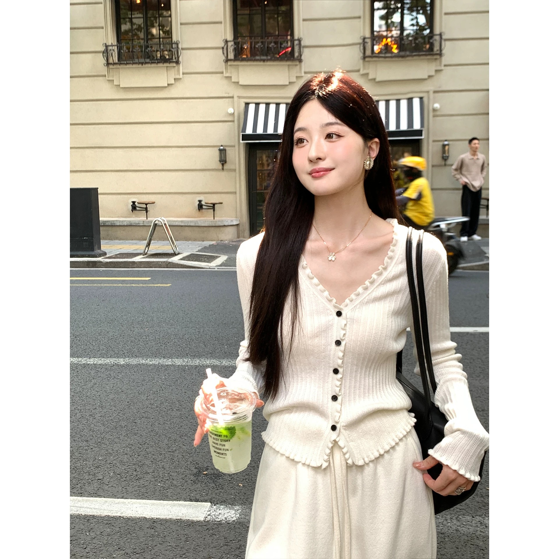 韩国羊毛木耳边长袖v领针织开衫