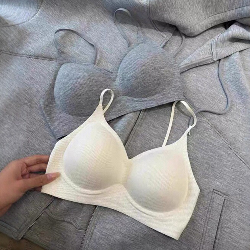 手掌杯平胸专用无痕内衣女显胸大腰细聚拢细肩带无钢圈文胸罩船袜