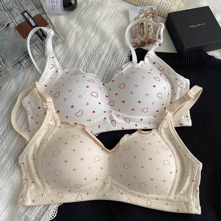 甜美少女亲肤内衣聚拢薄款