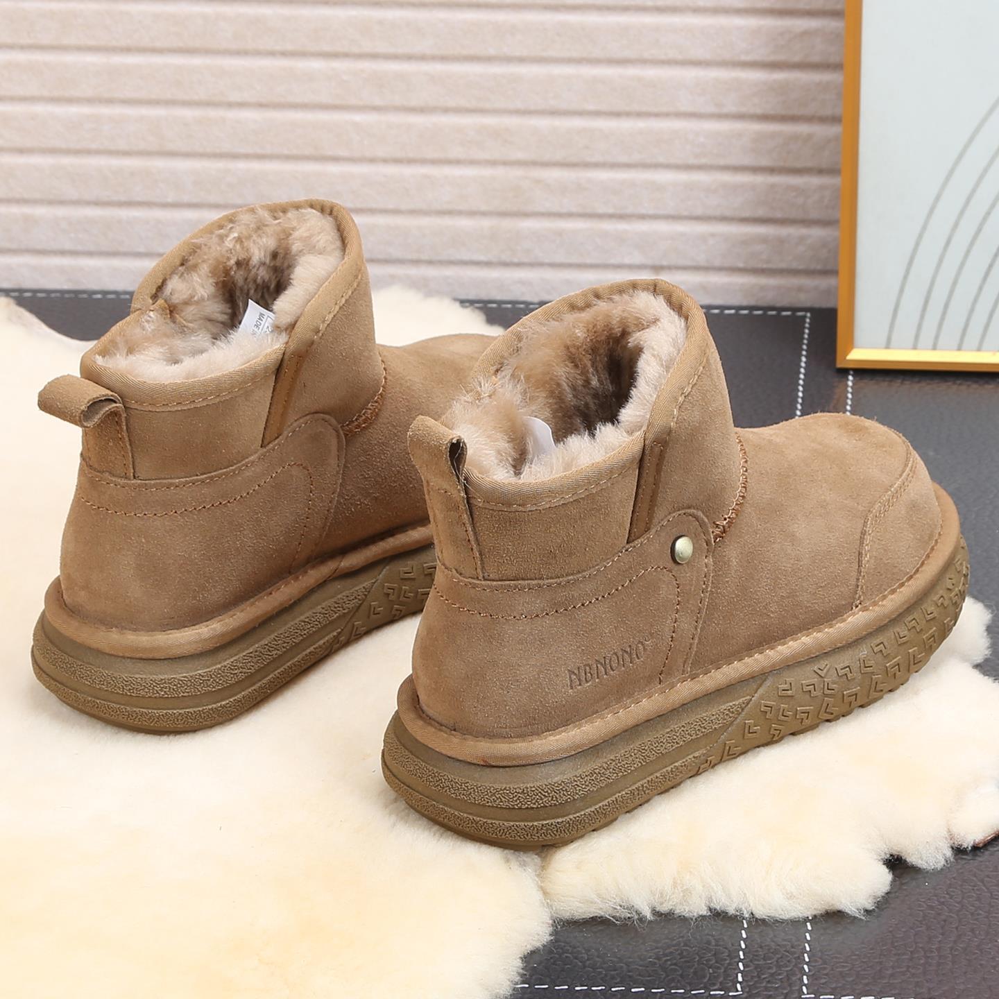 真皮纯羊毛防滑厚底保暖雪地靴女