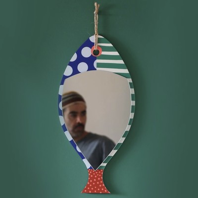 小众设计创意波点线条鱼型化妆镜创意装饰镜壁挂式镜子异形镜XF24