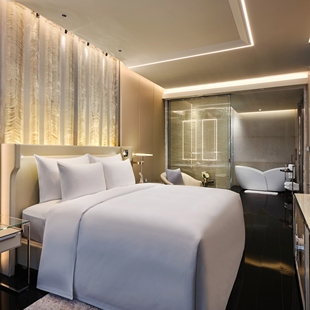 上海中心J酒店云上套房连住三晚悦享套房套餐