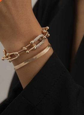 Fashion Statement Heavy Metal Bangle Bracelet rendy Gold Col