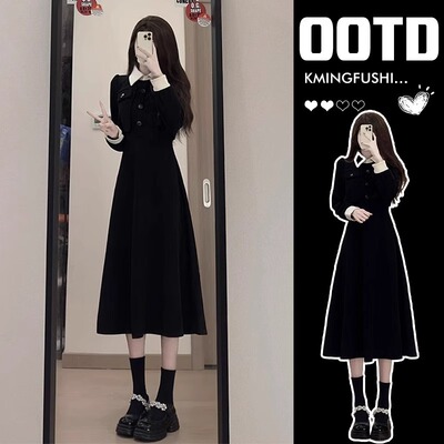 一整套装大衣内搭黑色连衣裙子