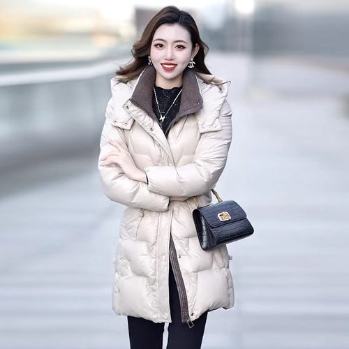 小个子高端中长款保暖连帽外套