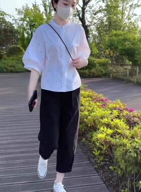 波点白色衬衫女洋气减龄高级感娃娃衫夏季今年流行遮肚子小衫百搭
