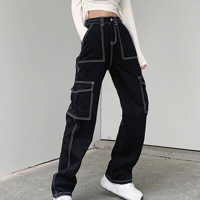 Wide leg patchwork denim trousers on the street阔腿牛仔长裤