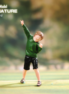 VM1/87/64/43开心跳舞男孩微缩场景微拍摄影车模型搭配手办小人偶