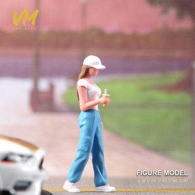 戴帽奶茶妹手工涂装小人偶模型