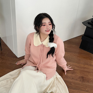 DM100微胖mm大碼 秋冬疊穿寬松甜美風(fēng)毛衣娃娃領(lǐng)針織衫 女裝