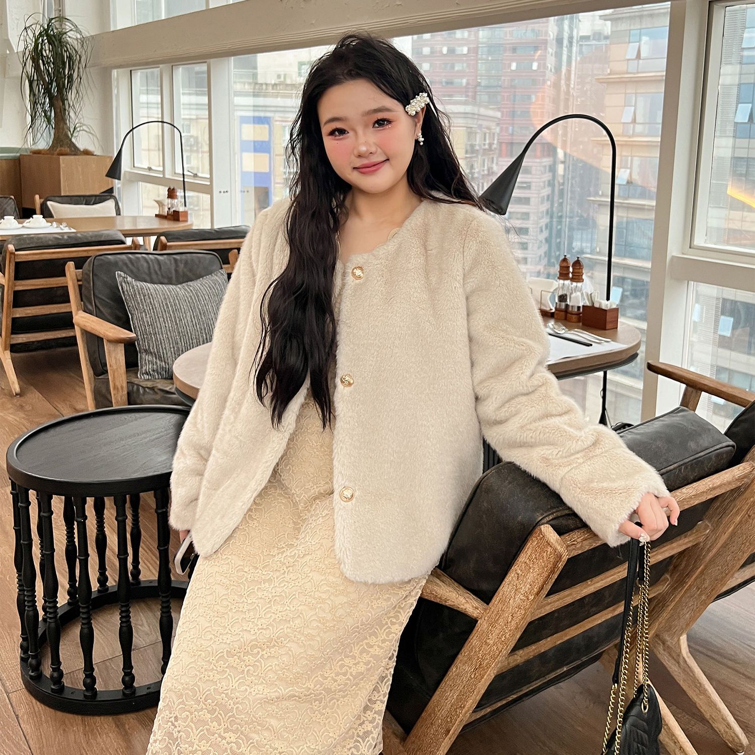 DM100大码女装微胖mm冬保暖气质圆领环保皮草短款毛毛外套