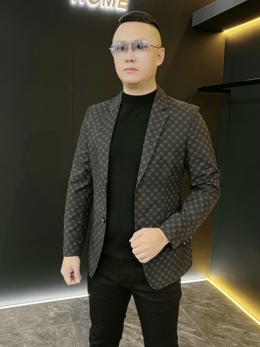 2106春季薄款男士商务免烫西服印花修身气质西装外套礼服上衣潮