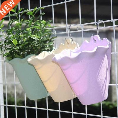 Breathable Ruffled Edge Flowerpot Plastic Wall-mounted