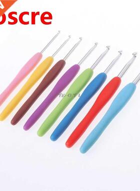 8Pcs Crochet Needles 2.5-6mm Rubber Handle Hooks Knitting Se
