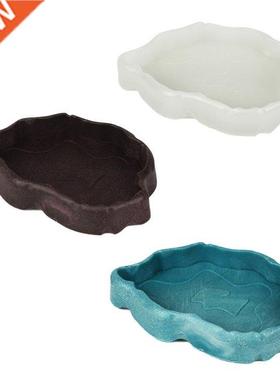 Reptile pet feeder, feeding bowl, dish, water dispenser for