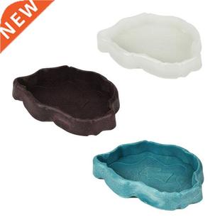 Reptile pet feeder, feeding bowl, dish, water dispenser for