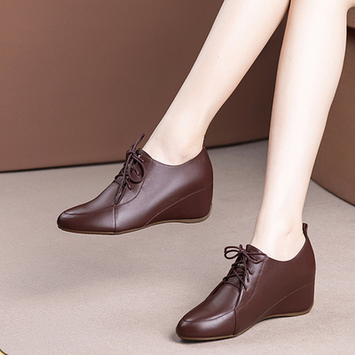 2025系带软底百搭真皮单鞋