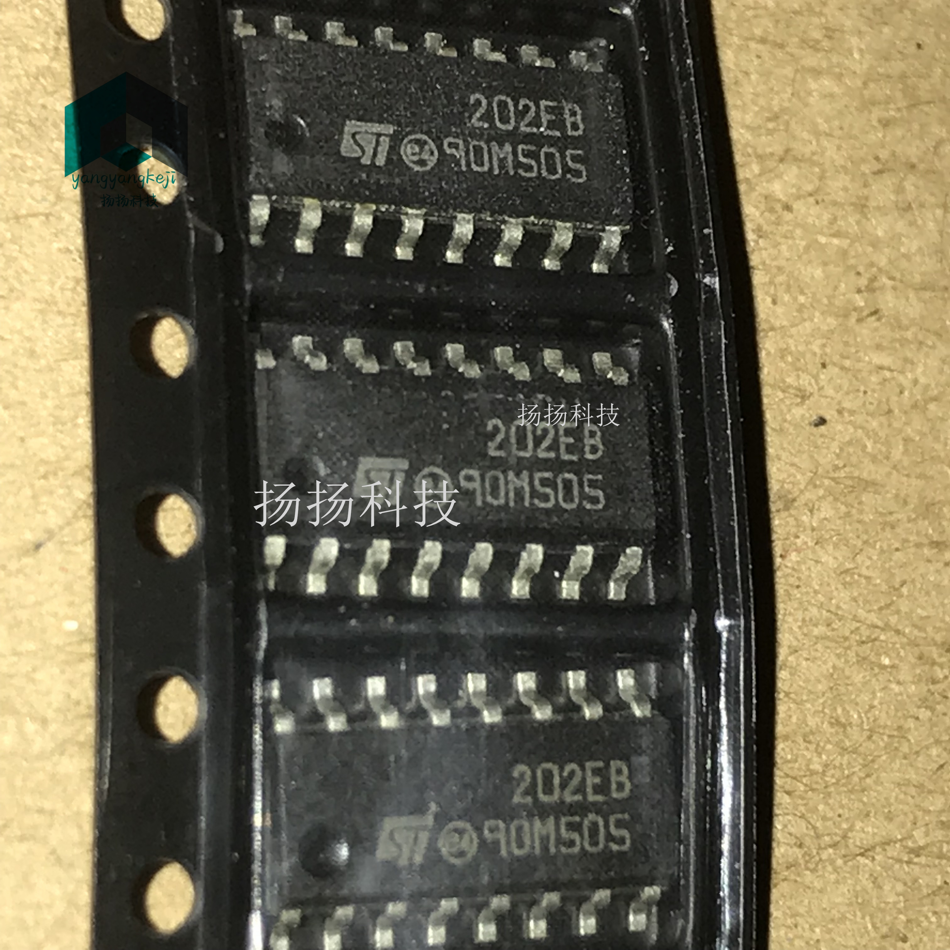 ST202EBDR SOP16封装 丝印202EB 驱动器 进口 可直拍