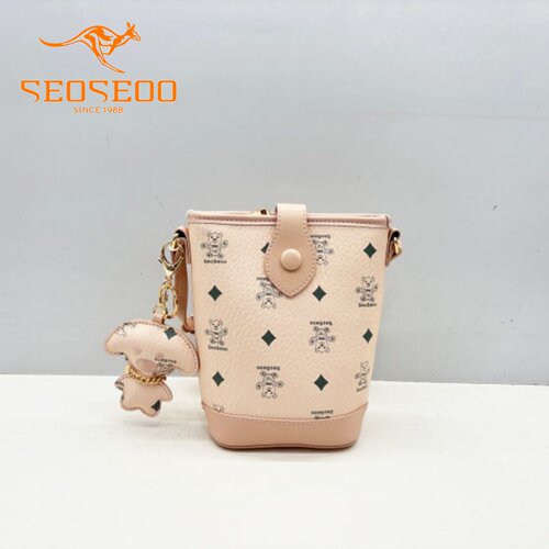 SEOSEOO九州袋鼠女包2026新款商场同款百搭印花手机包斜挎包78761