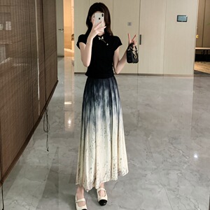 实拍2024夏季新款新中式国风蝴蝶扣短袖上衣水墨画百褶马面套装裙