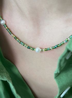 清新绿色森系串珠项链女小众设计冷淡风珍珠锁骨链简约百搭配饰品