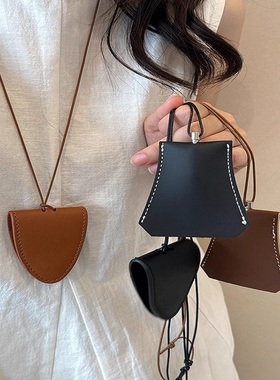 挂脖磁吸多功能皮革墨镜夹项链女款户外旅行便携眼睛收纳挂绳配饰