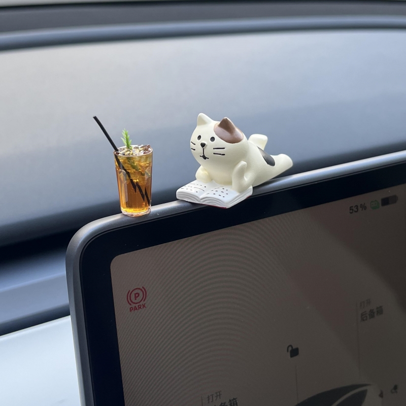 喝茶猫咪摆件办公室桌面屏幕电脑显示器摆件工位趴趴装饰品车内女