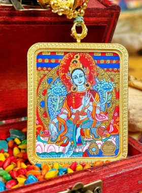 适合女性的藏传文化吊坠