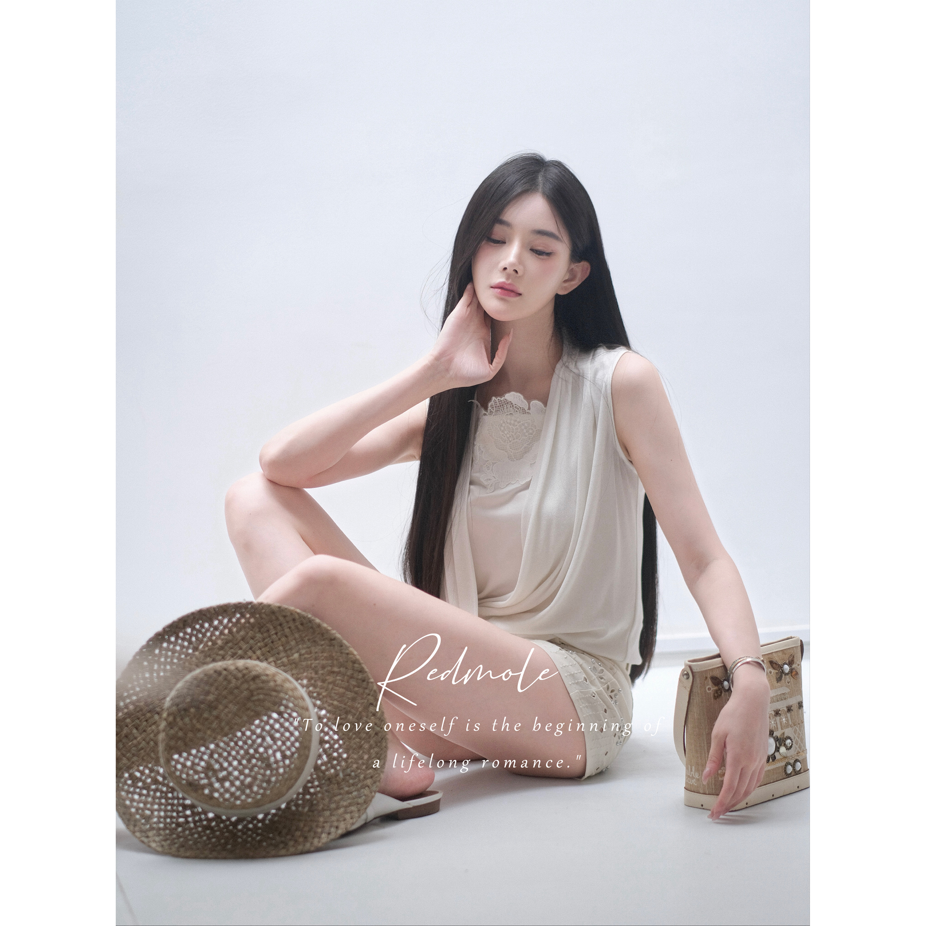 Redmole【野钉雅韵】镂空刺绣短裤｜水溶蕾丝背心铆钉牛仔短裤