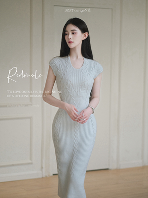 Redmole【静奢水兰】羊毛舒肤绒｜定染潘通水兰色｜针织连衣裙