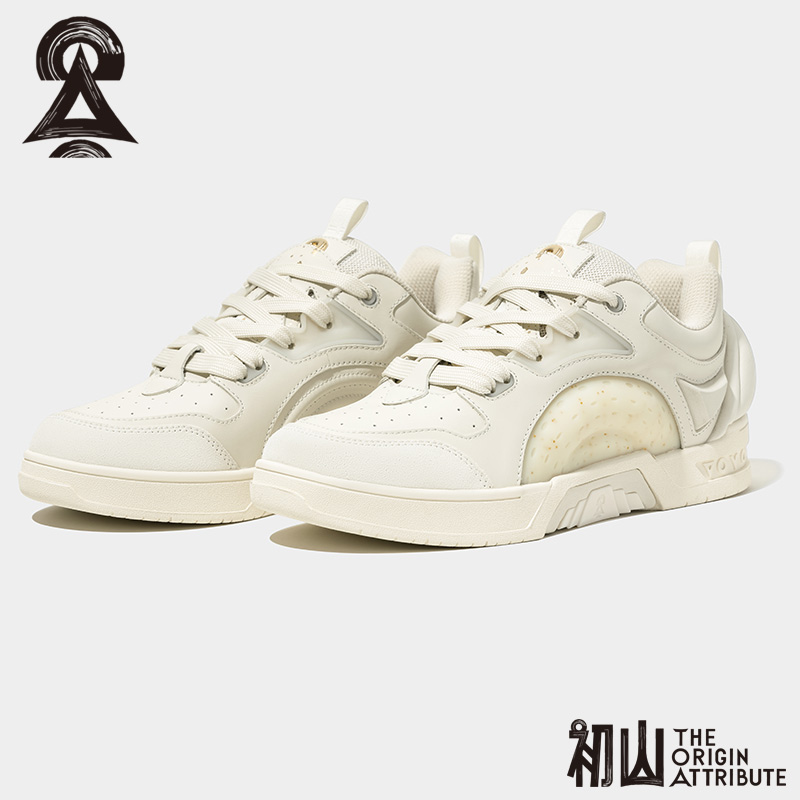 初山国潮球鞋厚底板鞋金箔面包鞋