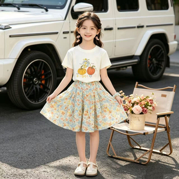 2026新款夏季女童时尚白色T恤碎花半身裙送发圈百搭可爱裙子
