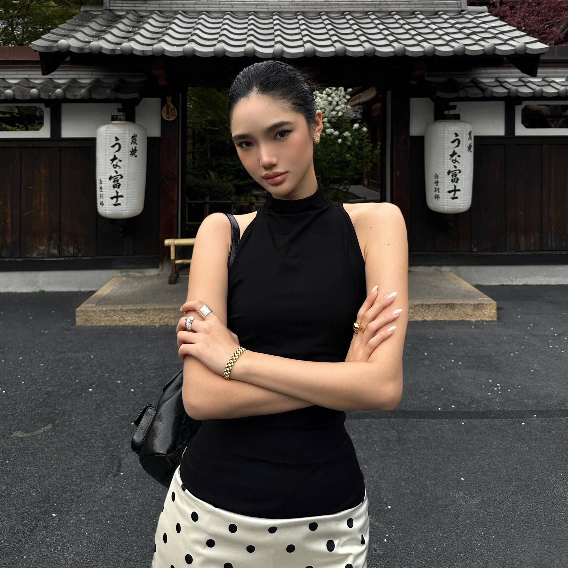 法式复古白色波点miu风半身裙女2026春夏新款百搭休闲A字裙短裙裤
