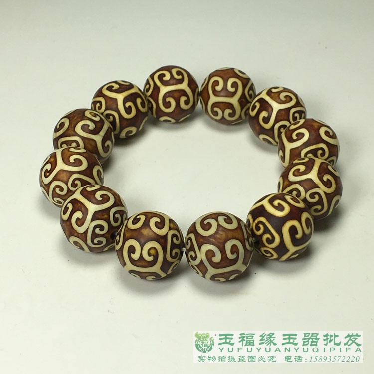 西藏真品缠丝老玛瑙玉