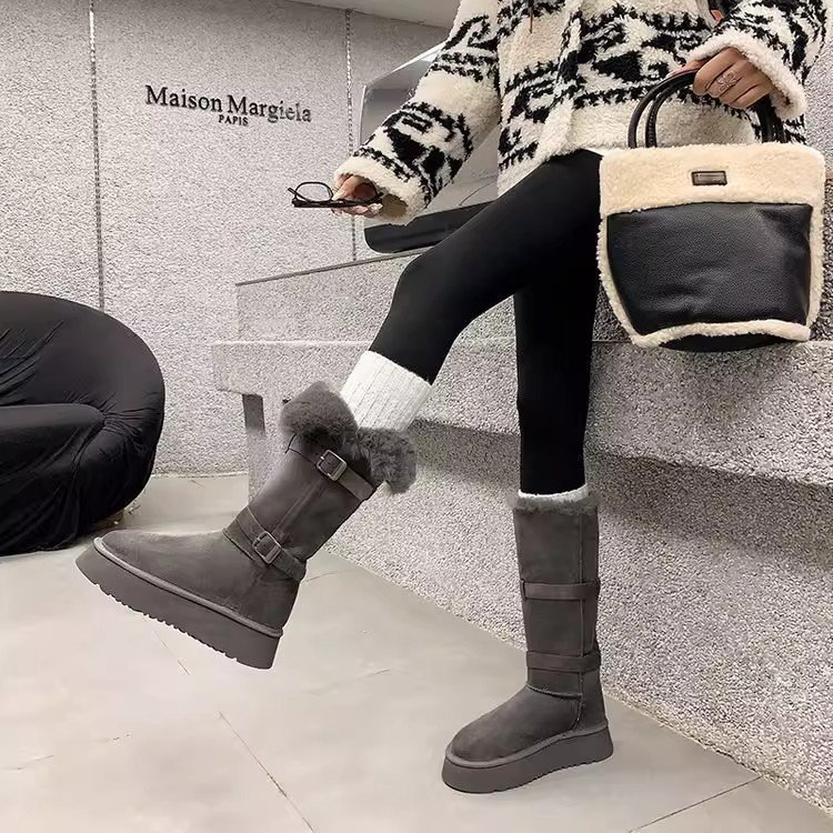 2025冬季新款时尚雪地靴2025年冬季中跟(3-5cm)橡胶松糕底雪地靴