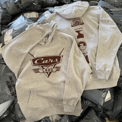 乐园版 赛车总动元Cars闪电麦神美式复古落肩袖 男女连帽卫衣薄绒