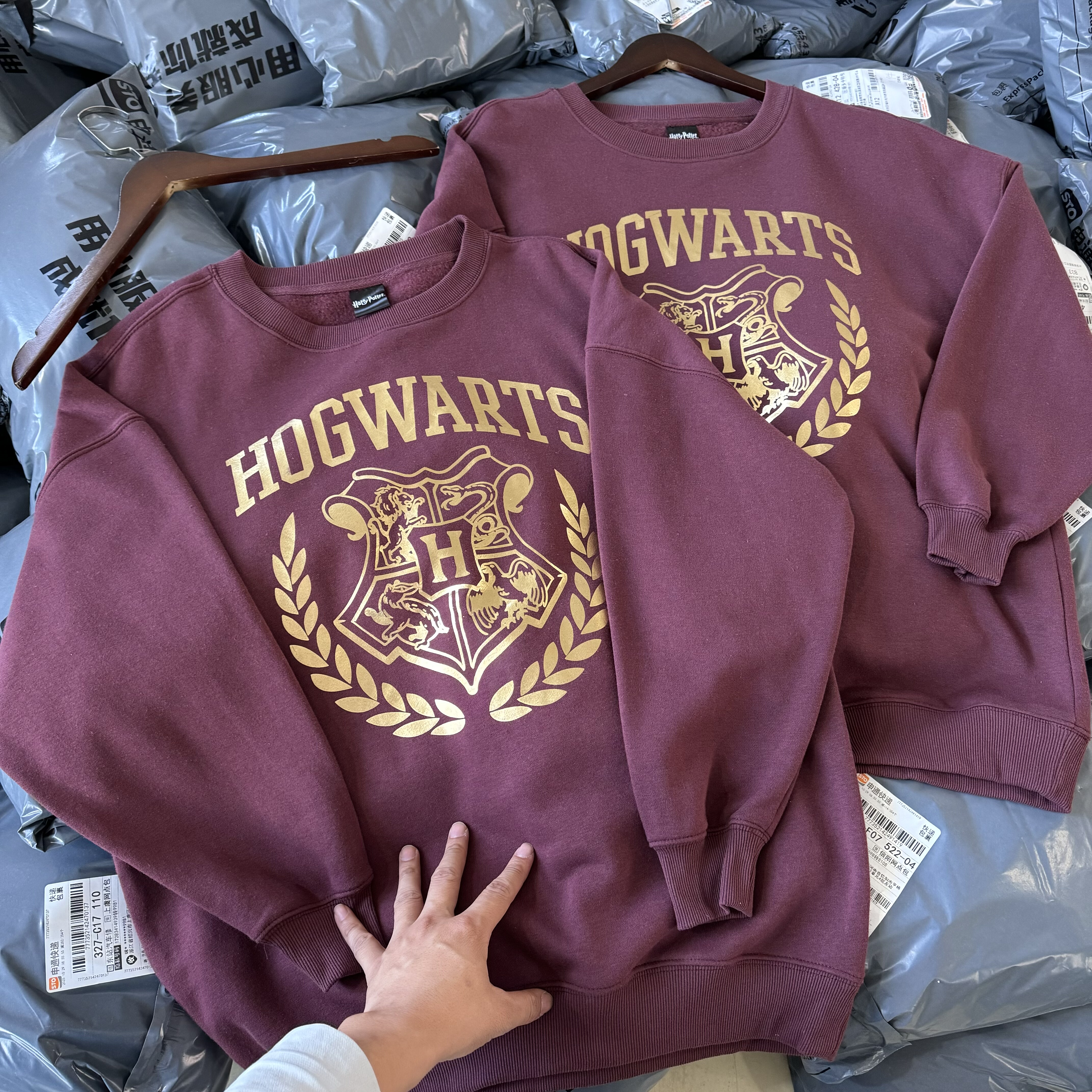 外贸 烫金印花 哈利·特霍格奥茨慵懒学院风男女圆领卫衣薄绒秋冬