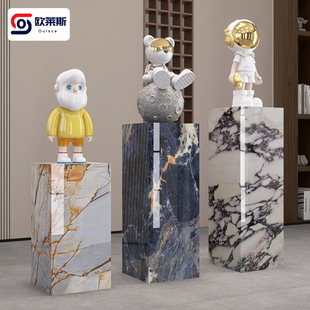 高端大理石摆件底座轻奢高级感2026新款岩板花架子客厅落地式