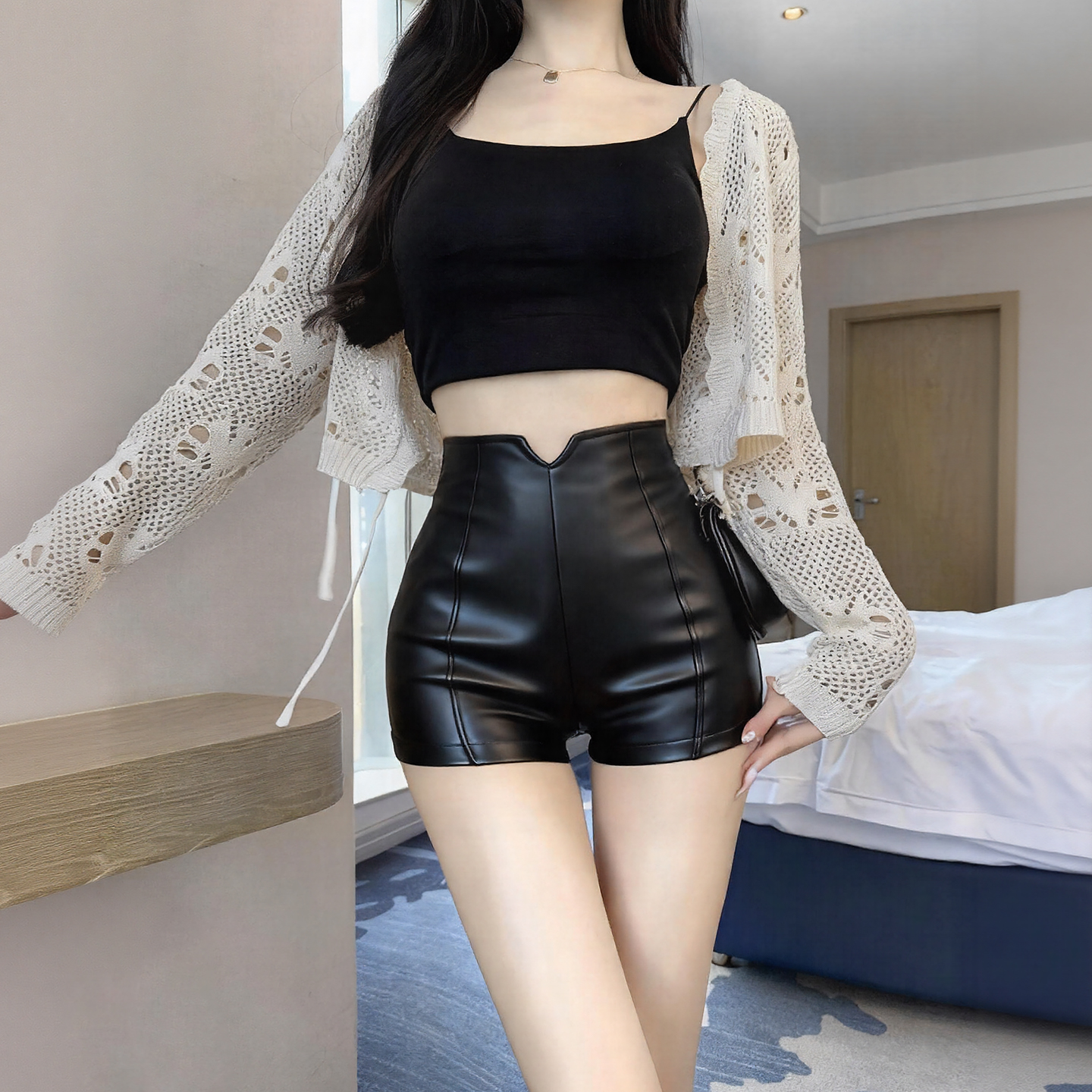 黑色紧身PU皮短裤女2025秋季新款韩版高腰显瘦包臀短裤弹力靴裤潮